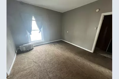 1002 N Roosevelt Avenue, Bloomington, IL 61701 - Photo 15