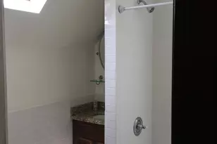 7228 N Rogers Ave, Chicago, IL 60645 - Photo 11