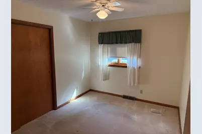 5514 S Forester Drive, Rochelle, IL 61068 - Photo 11