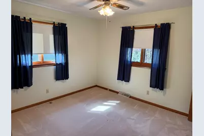 5514 S Forester Drive, Rochelle, IL 61068 - Photo 13