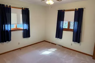 5514 S Forester Dr, Rochelle, IL 61068 - Photo 13