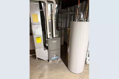 5514 S Forester Drive, Rochelle, IL 61068 - Photo 17