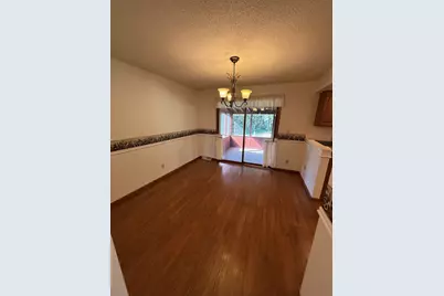 5514 S Forester Drive, Rochelle, IL 61068 - Photo 7