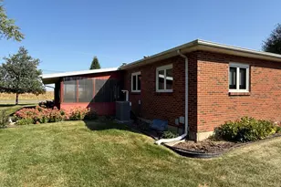 5514 S Forester Dr, Rochelle, IL 61068 - Photo 23