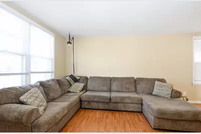 2644 Commercial Avenue, South Chicago Heights, IL 60411 - Photo 3