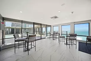 260 E Chestnut St, Chicago, IL 60611 - Photo 19