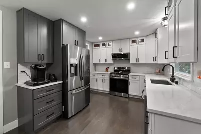 17803 Dogwood Lane, Hazel Crest, IL 60429 - Photo 3