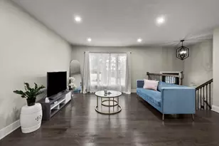 17803 Dogwood Ln, Hazel Crest, IL 60429 - Photo 7