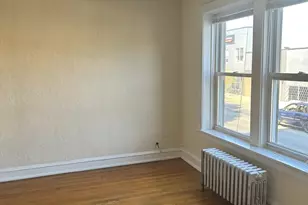 5427 W Montrose Ave, Chicago, IL 60641 - Photo 5