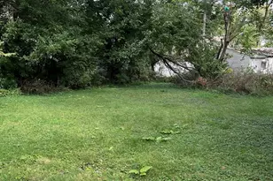 250 E 143rd St, Dolton, IL 60419 - Photo 13