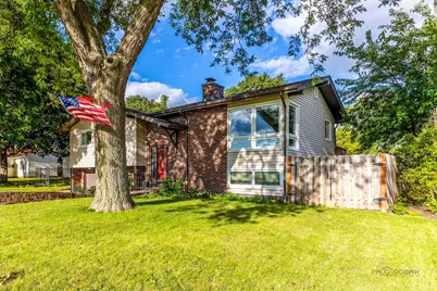 571 Nash Road, Crystal Lake, IL 60014 - Photo 3