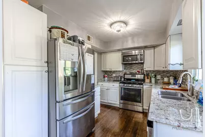 571 Nash Road, Crystal Lake, IL 60014 - Photo 11