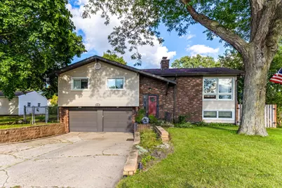 571 Nash Road, Crystal Lake, IL 60014 - Photo 1