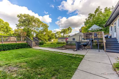 571 Nash Road, Crystal Lake, IL 60014 - Photo 25