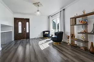 7702 W 66th St, Bedford Park, IL 60501 - Photo 5