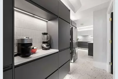 1242 N Lake Shore Drive #4N, Chicago, IL 60610 - Photo 17