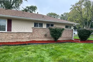 433 Lakewood Blvd, Park Forest, IL 60466 - Photo 3