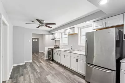 9720 S Exchange Avenue, Chicago, IL 60617 - Photo 3