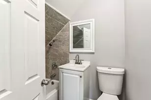 9720 S Exchange Ave, Chicago, IL 60617 - Photo 11