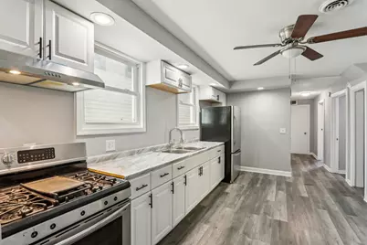 9720 S Exchange Avenue, Chicago, IL 60617 - Photo 5