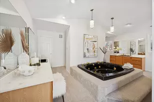 [Address not provided], Burr Ridge, IL 60527 - Photo 17