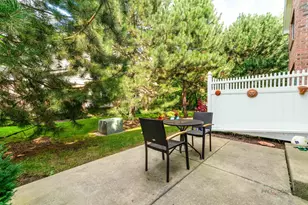 1834 Torrey Pkwy, Libertyville, IL 60048 - Photo 35