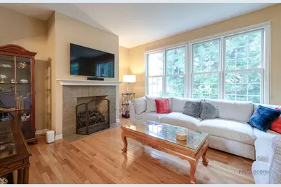 1834 Torrey Parkway, Libertyville, IL 60048 - Photo 11