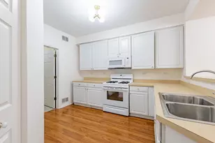 2965 Stockton Ct, Naperville, IL 60564 - Photo 5