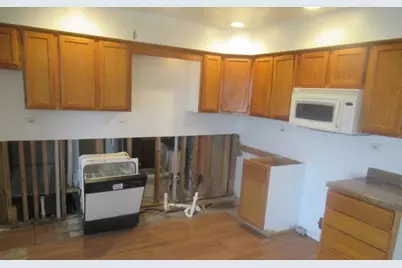 1031 Blackhawk Drive, University Park, IL 60484 - Photo 5