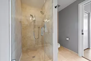 1550 W Cornelia Ave, Chicago, IL 60657 - Photo 19