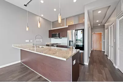 1550 W Cornelia Avenue #403, Chicago, IL 60657 - Photo 11