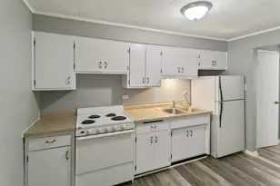 3007 W 87th St, Evergreen Park, IL 60805 - Photo 7