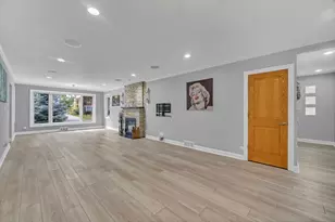 1041 Vernon Ave, Park Ridge, IL 60068 - Photo 5