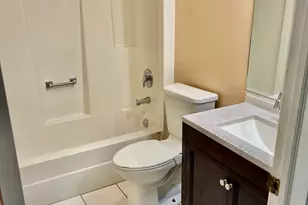 18600 Village West Dr, Hazel Crest, IL 60429 - Photo 15