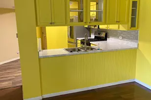 18600 Village West Dr, Hazel Crest, IL 60429 - Photo 7