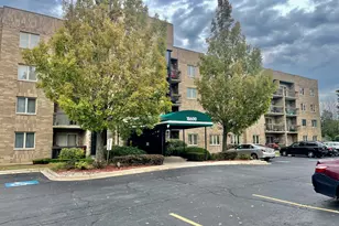 18600 Village West Dr, Hazel Crest, IL 60429 - Photo 1