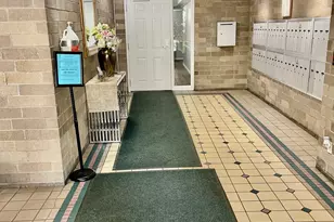 18600 Village West Dr, Hazel Crest, IL 60429 - Photo 3