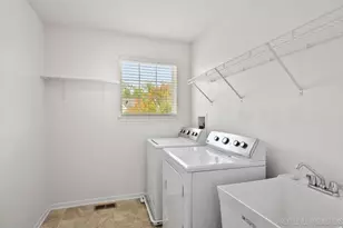 5734 Oak Ridge Way, Lisle, IL 60532 - Photo 23