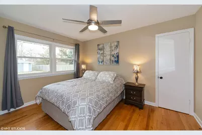 285 N Ridgeland Avenue, Elmhurst, IL 60126 - Photo 9