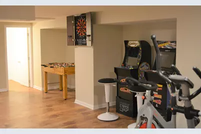 285 N Ridgeland Avenue, Elmhurst, IL 60126 - Photo 13