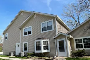 624 N Lake Shore Dr, Palatine, IL 60067 - Photo 1