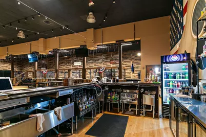 425 W State Street, Sycamore, IL 60178 - Photo 15