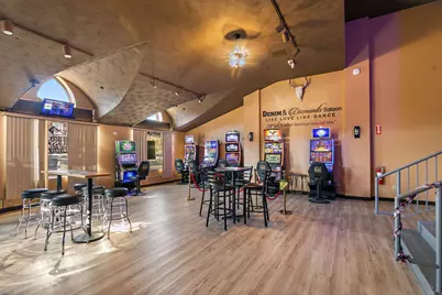 425 W State Street, Sycamore, IL 60178 - Photo 7