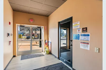 425 W State Street, Sycamore, IL 60178 - Photo 3