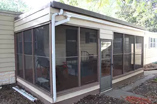 92 Oak Ave, Sandwich, IL 60548 - Photo 3