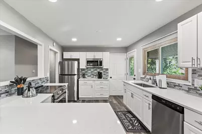 2N361 Diane Avenue, Glen Ellyn, IL 60137 - Photo 5