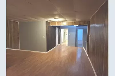 8256 S South Shore Drive, Chicago, IL 60617 - Photo 3