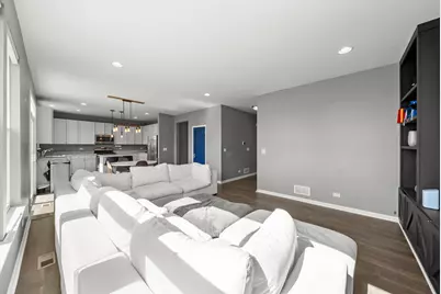 8010 Wood River Street, Joliet, IL 60431 - Photo 11