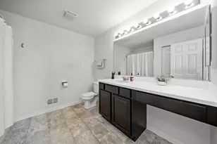 8010 Wood River St, Joliet, IL 60431 - Photo 27