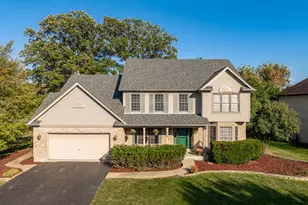 719 Pinecreek Dr, North Aurora, IL 60542 - Photo 1